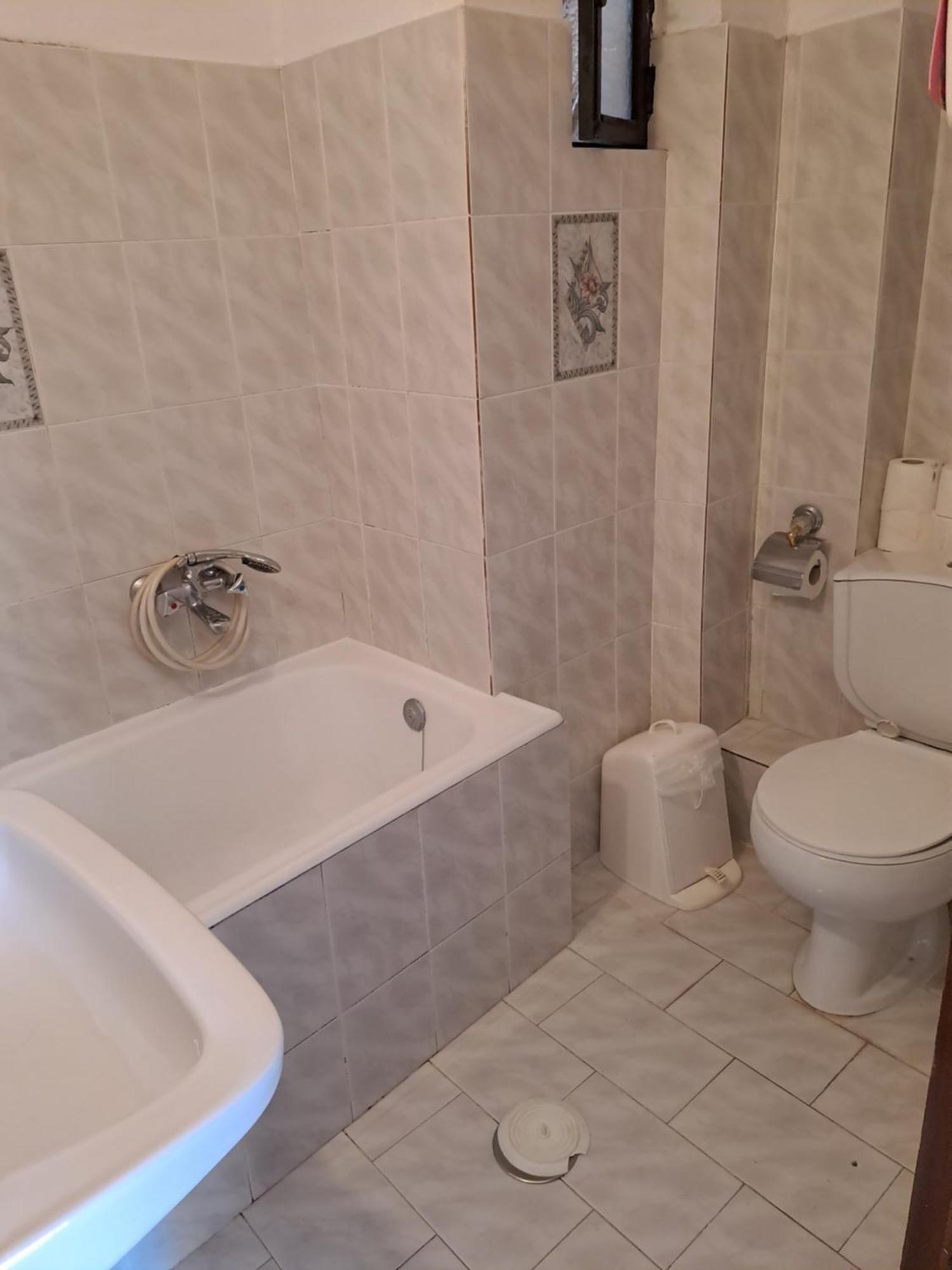 Old Town Apartment *
