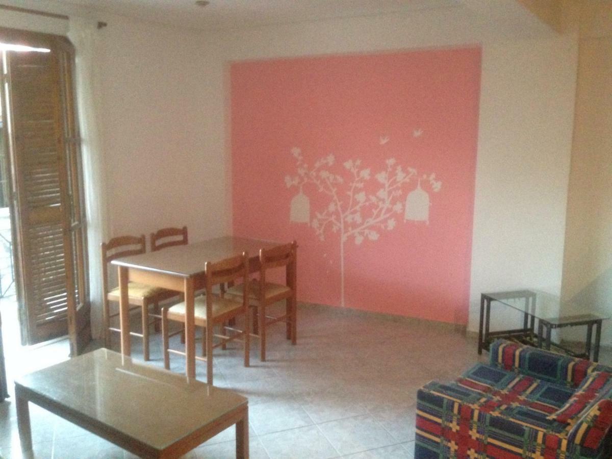 Old Town Apartment *